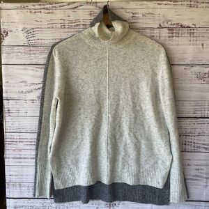 ATHLETA Transit Merino Wool Blend Funnel Neck XS Gray Ivory Colorblock Pullover